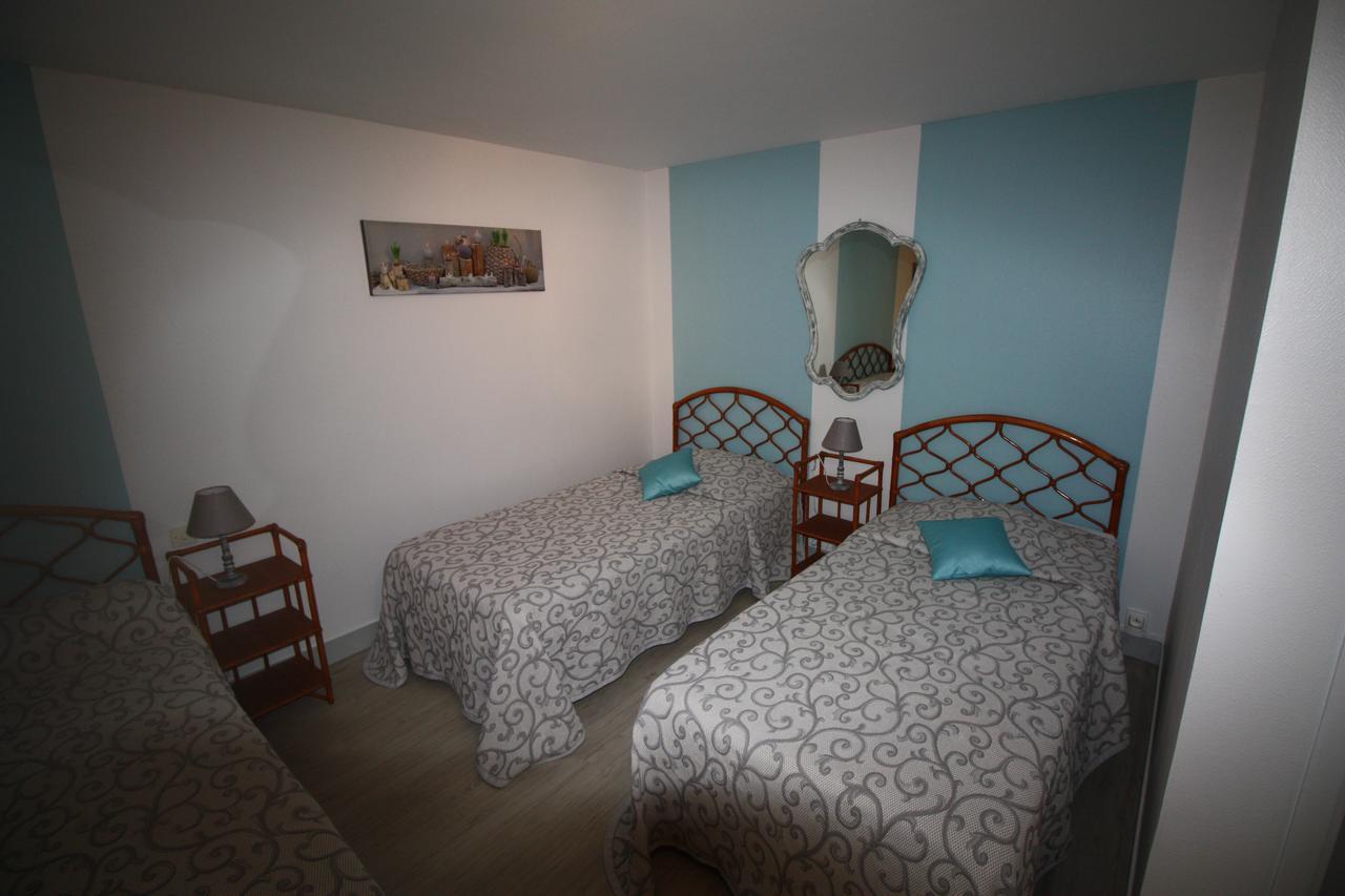 Hotel Les Deux Sapins Cailly-sur-Eure المظهر الخارجي الصورة