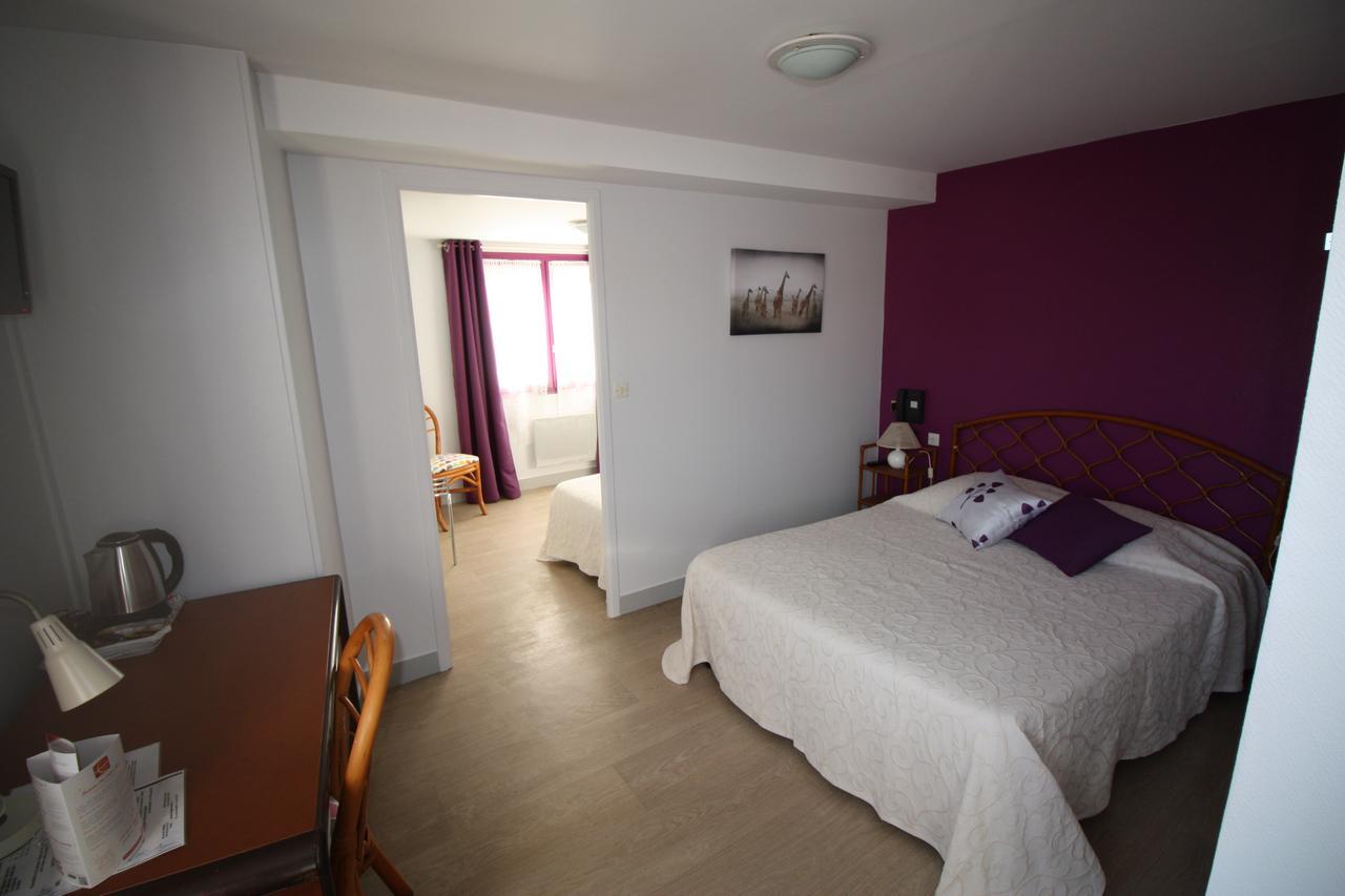 Hotel Les Deux Sapins Cailly-sur-Eure المظهر الخارجي الصورة