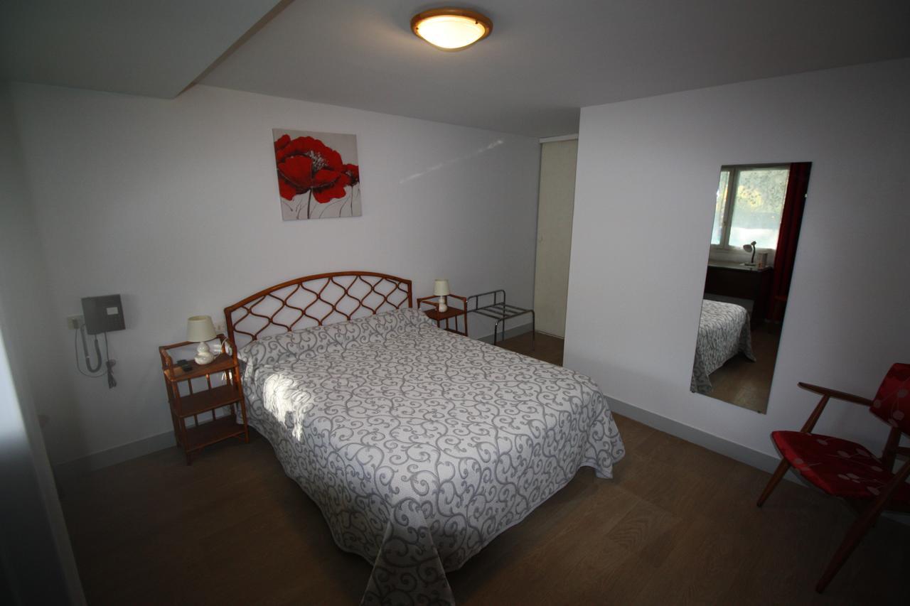 Hotel Les Deux Sapins Cailly-sur-Eure المظهر الخارجي الصورة